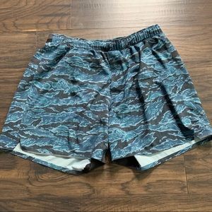 Lululemon men’s pace breaker tiger camo